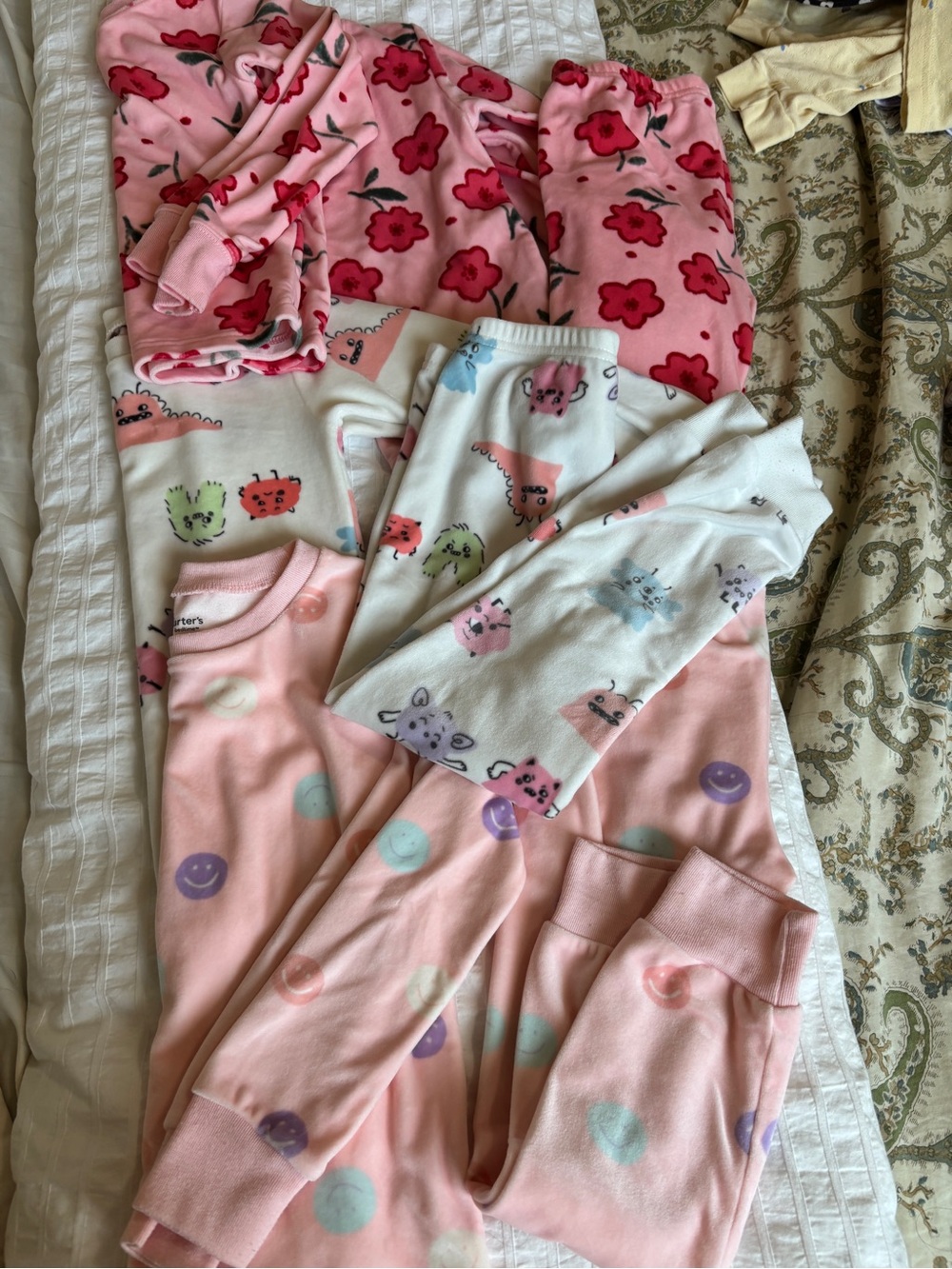 Carters long sleeve pajama set (3 pairs) in fuzzy/warm material. 5T girls